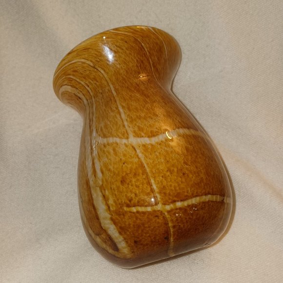 Beautiful Gold and Ivory Tone Glass Vase - Picture 3 of 4